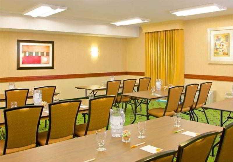 Courtyard By Marriott Memphis Airport Hotel Exterior foto