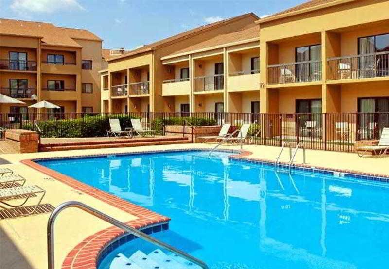 Courtyard By Marriott Memphis Airport Hotel Exterior foto
