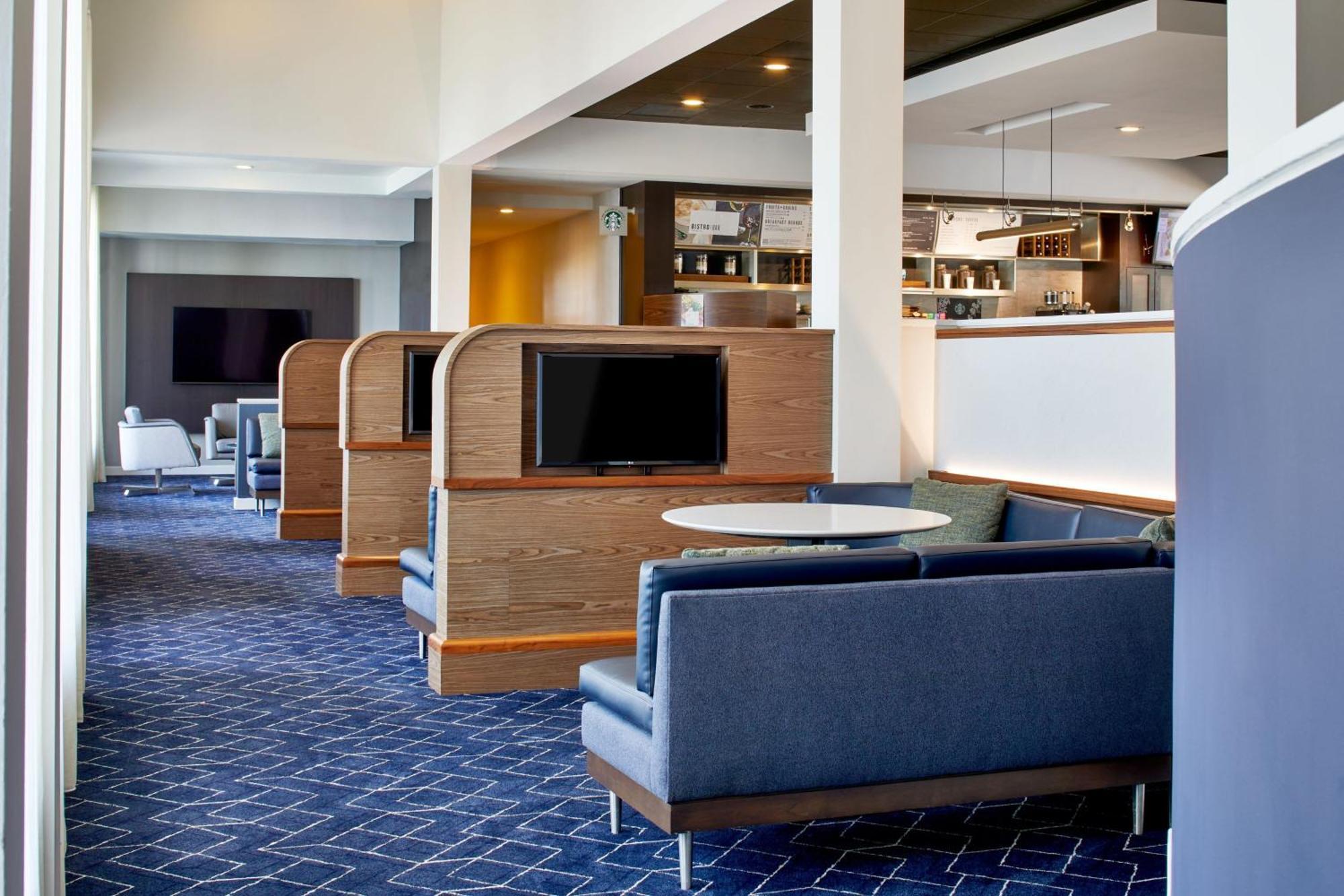 Courtyard By Marriott Memphis Airport Hotel Exterior foto