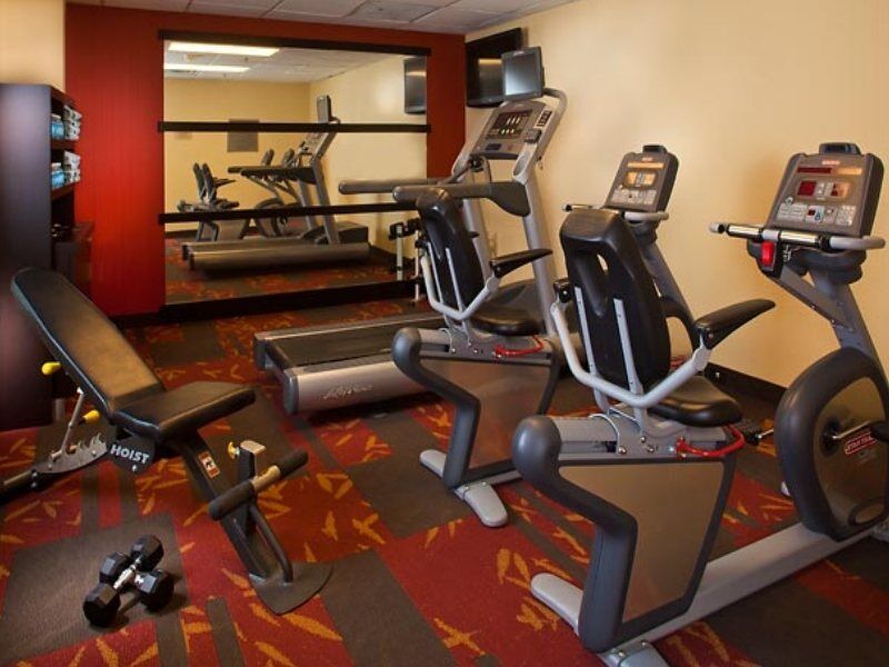 Courtyard By Marriott Memphis Airport Hotel Exterior foto