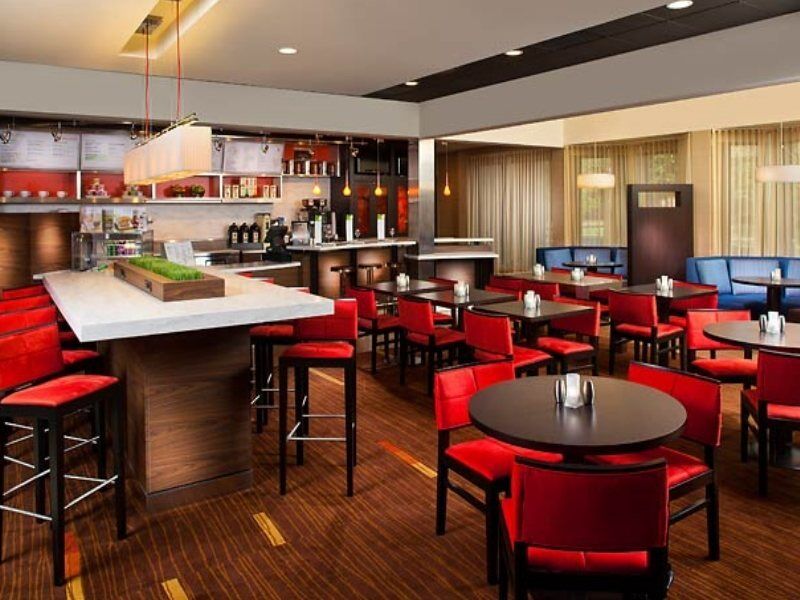 Courtyard By Marriott Memphis Airport Hotel Exterior foto